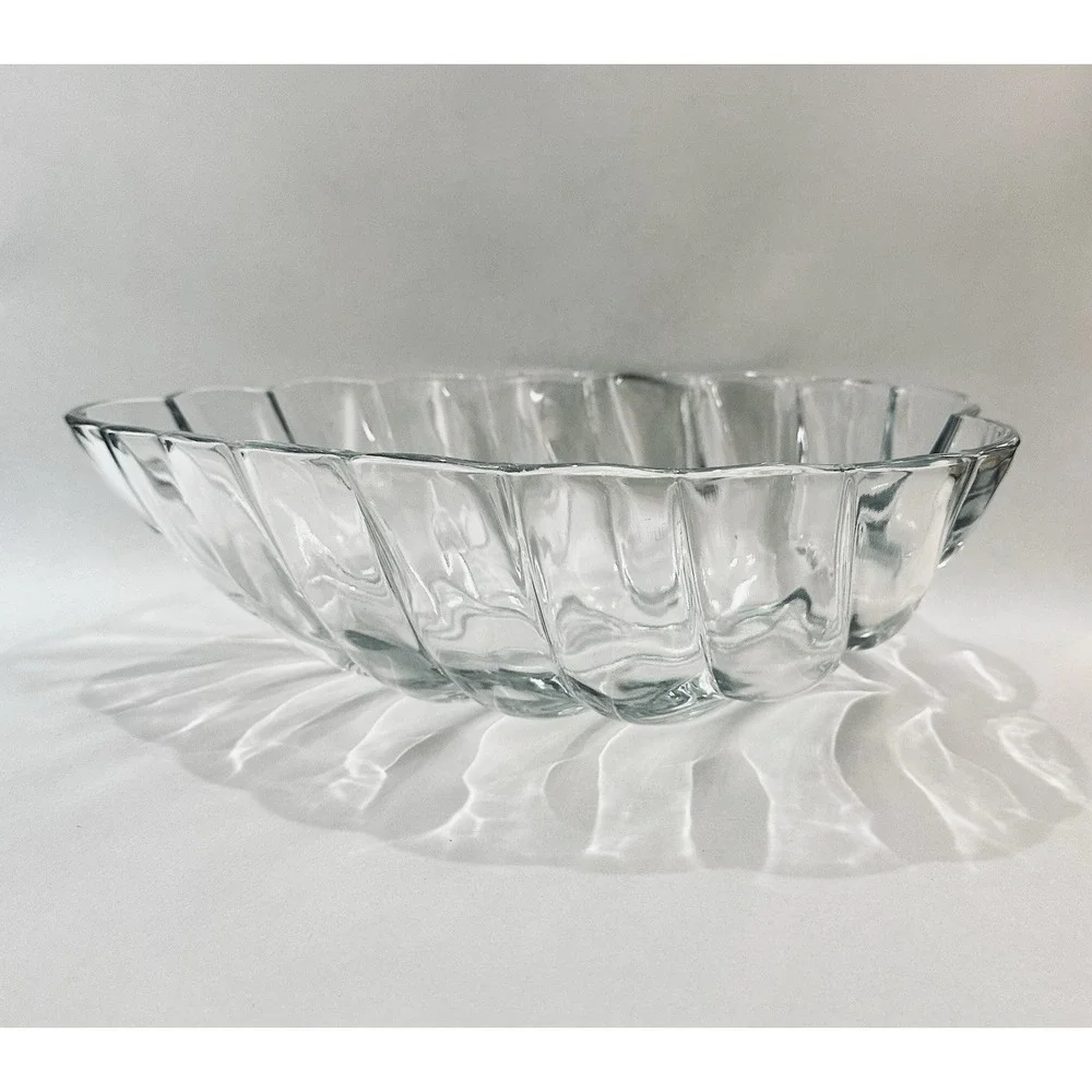 Vtg Clear Glass Bowl Leaf Pattern Large 11 x 10 x 4